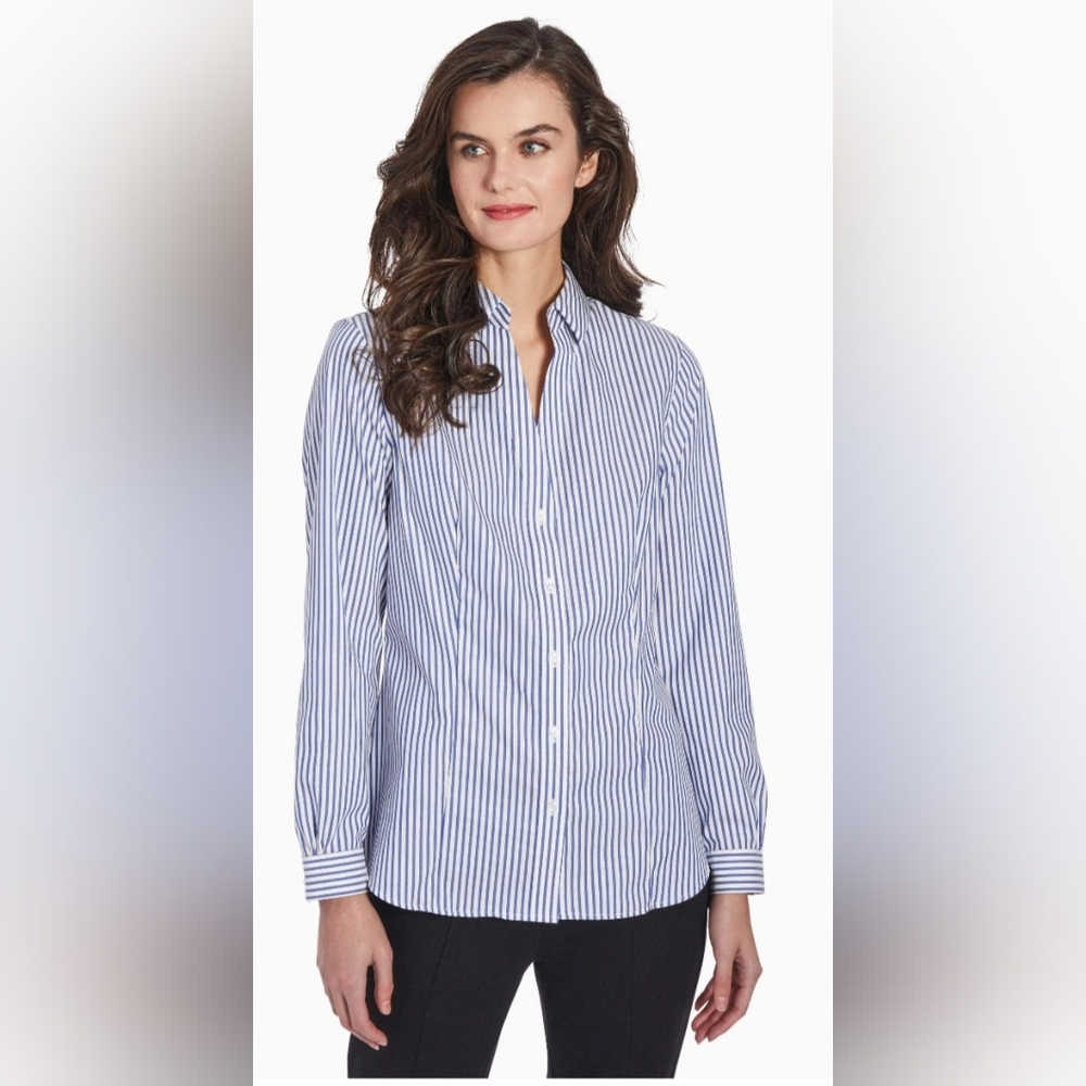 Jones NY stripped collar shirt